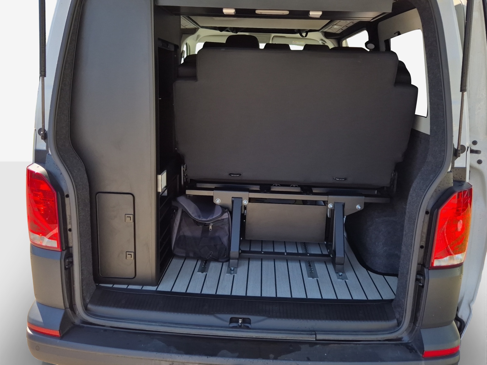 VW T6.1 2.0 TDI-image-13