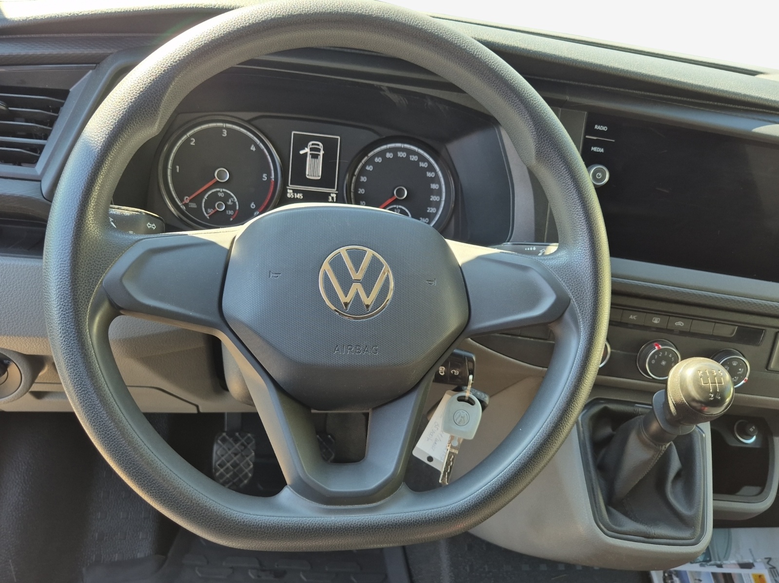 VW T6.1 2.0 TDI-image-10