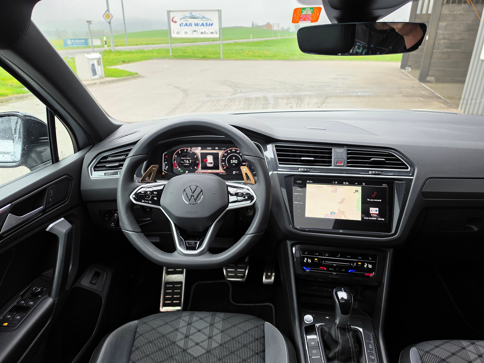VW Tiguan 2.0TSI R-Line 4Motion DSG-image-8