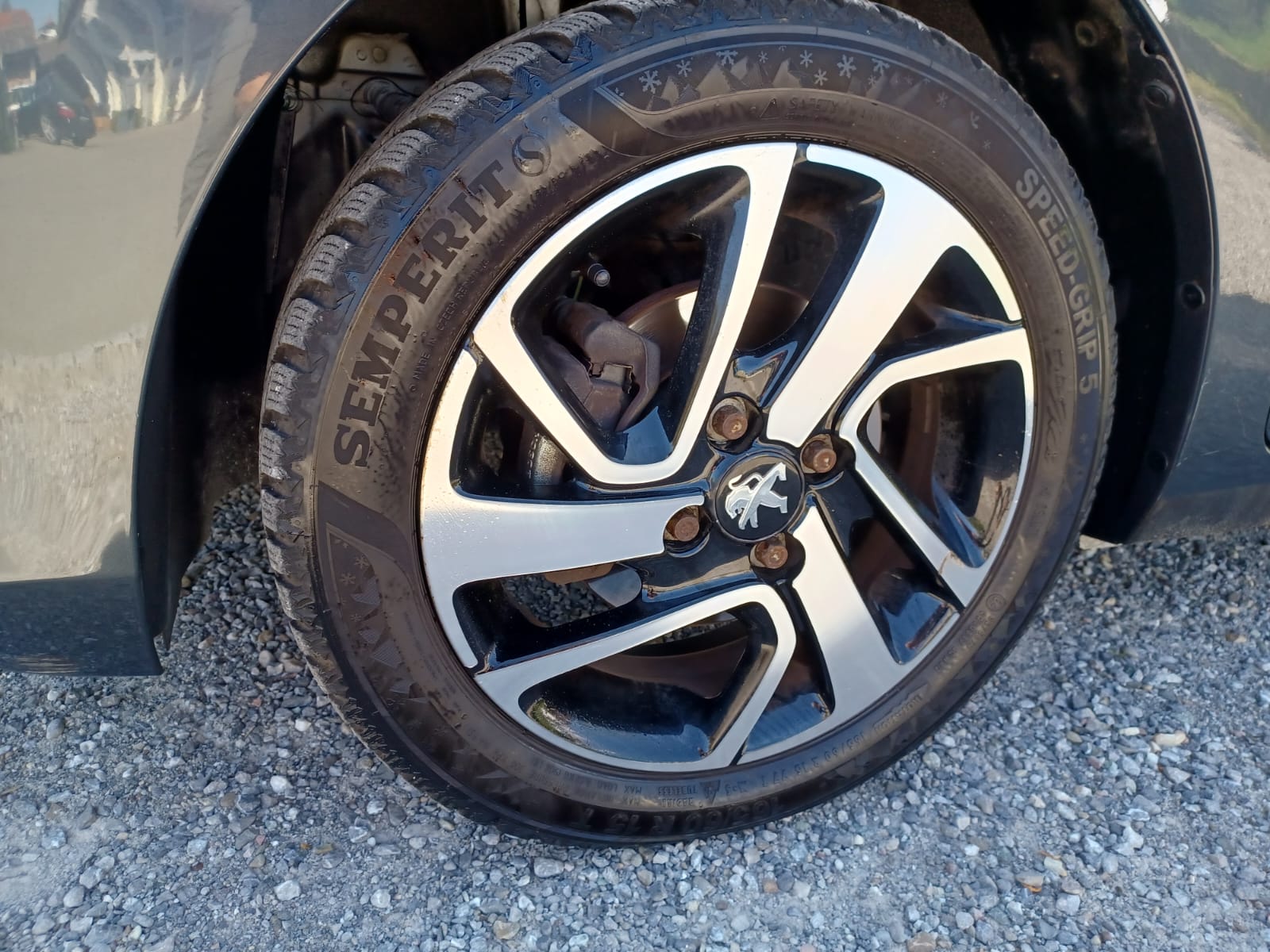 PEUGEOT 108 1.2 VTi Active-image-5