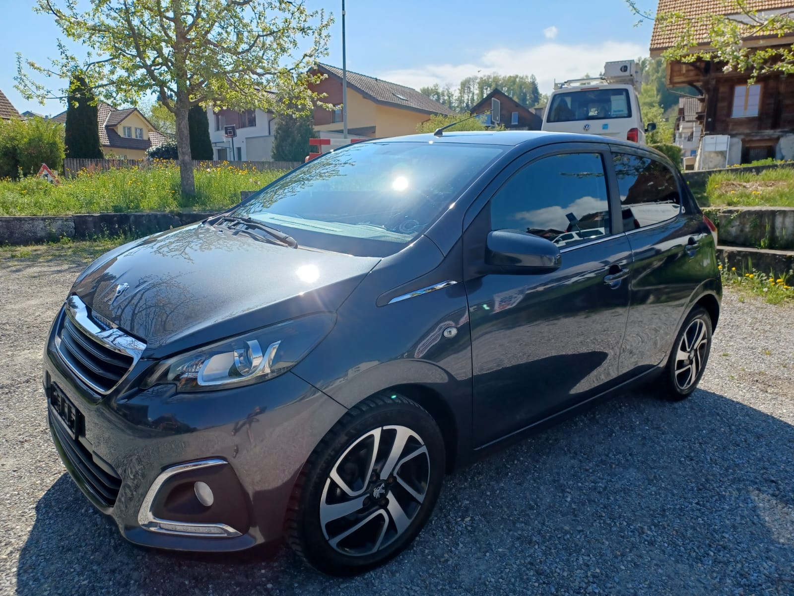 PEUGEOT 108 1.2 VTi Active-image-2
