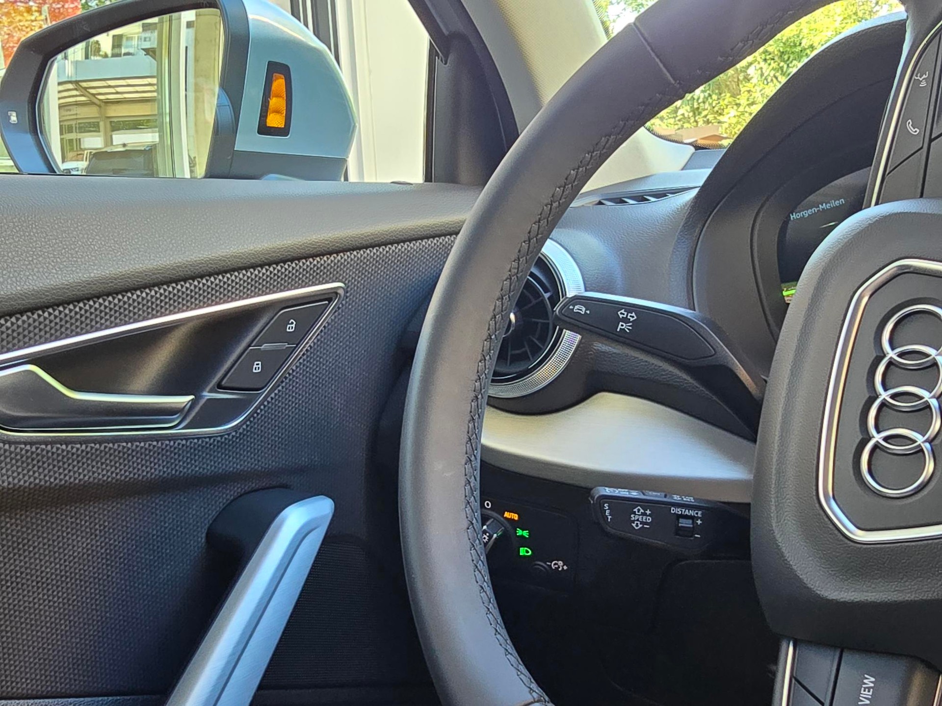 AUDI Q2 35 TFSI advanced S-tronic-image-12