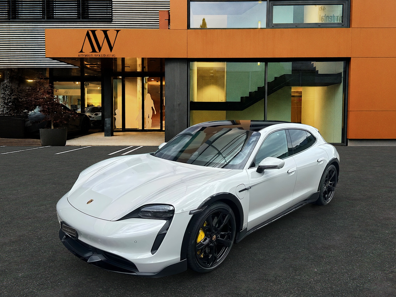 PORSCHE Taycan Cross Turismo Turbo S-image-5