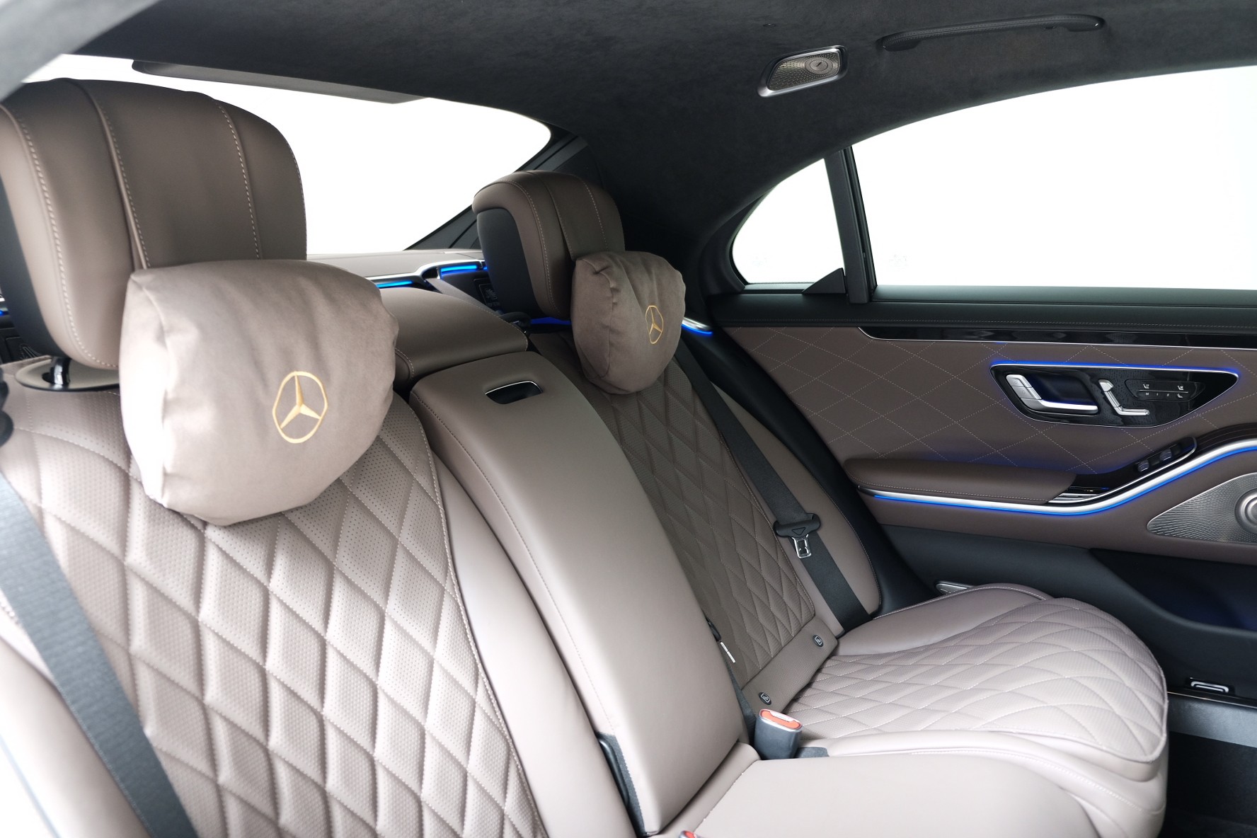 MERCEDES-BENZ S 580 e L 4Matic AMG Line 9G-Tronic-image-9