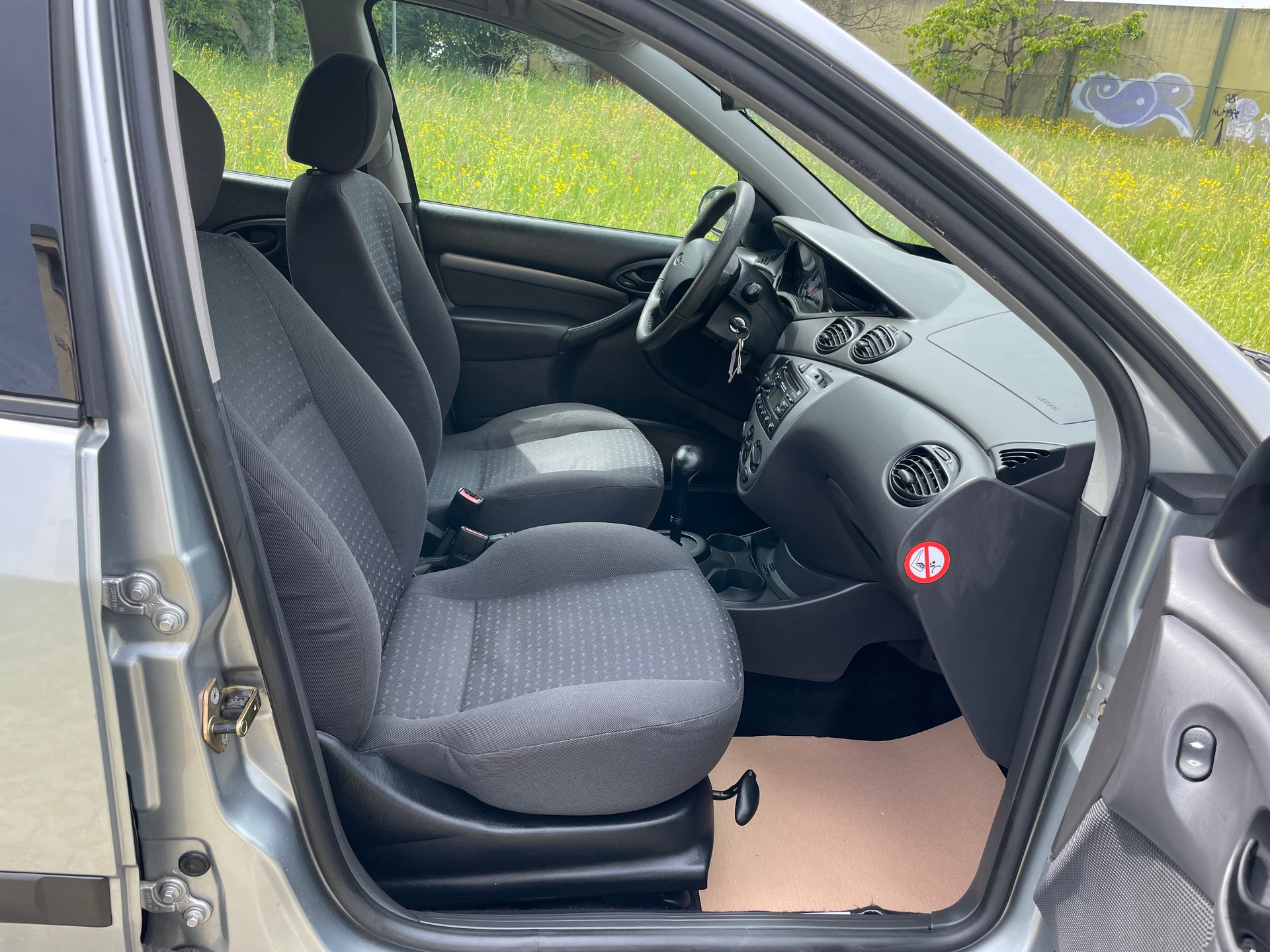 FORD Focus 2.0i 16V Carving-image-7