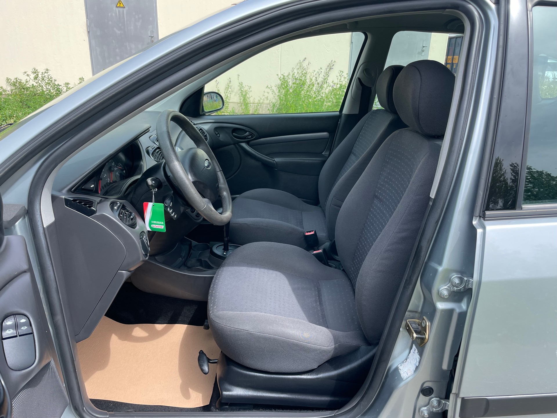 FORD Focus 2.0i 16V Carving-image-6