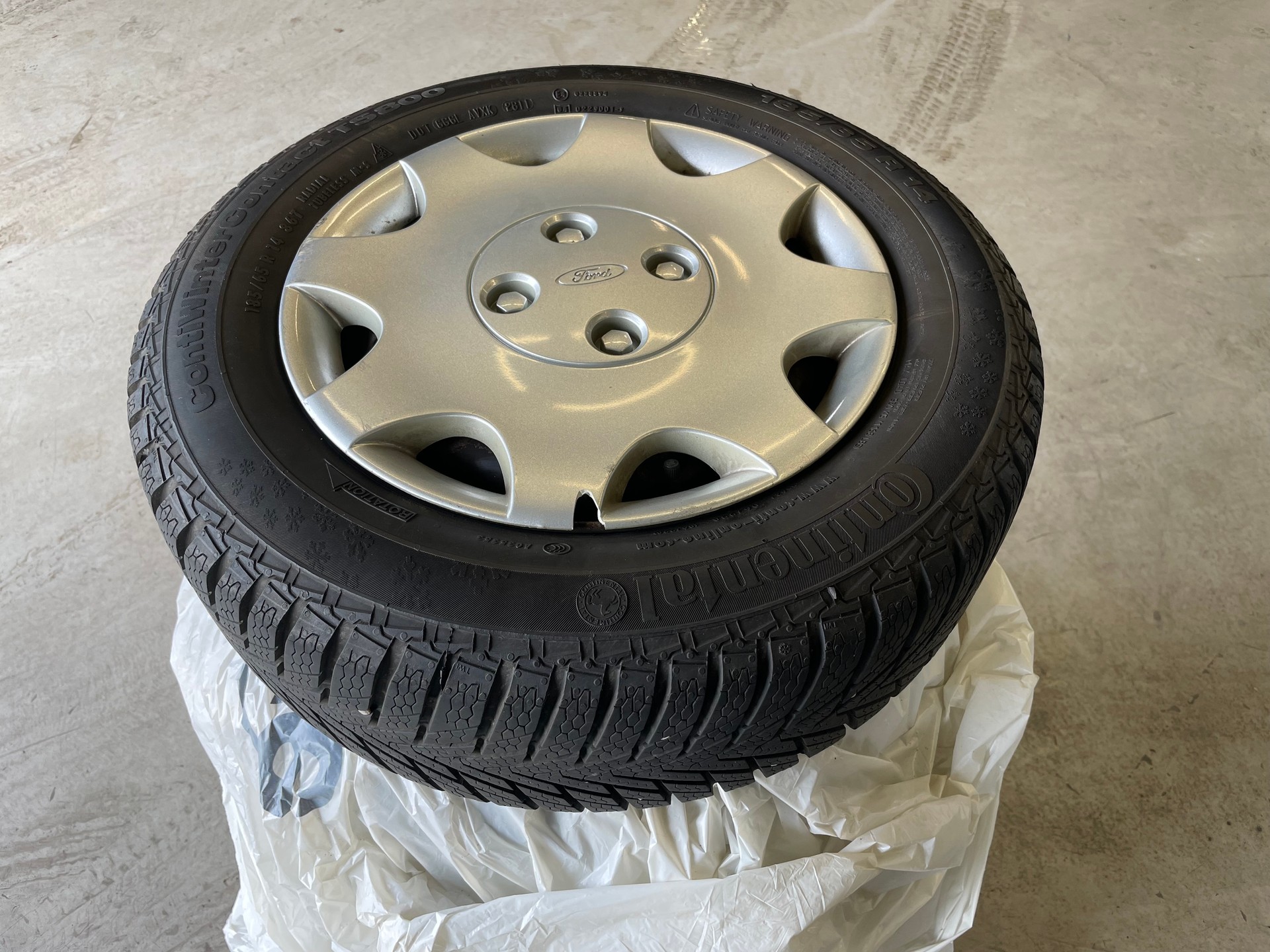 FORD Focus 2.0i 16V Carving-image-12