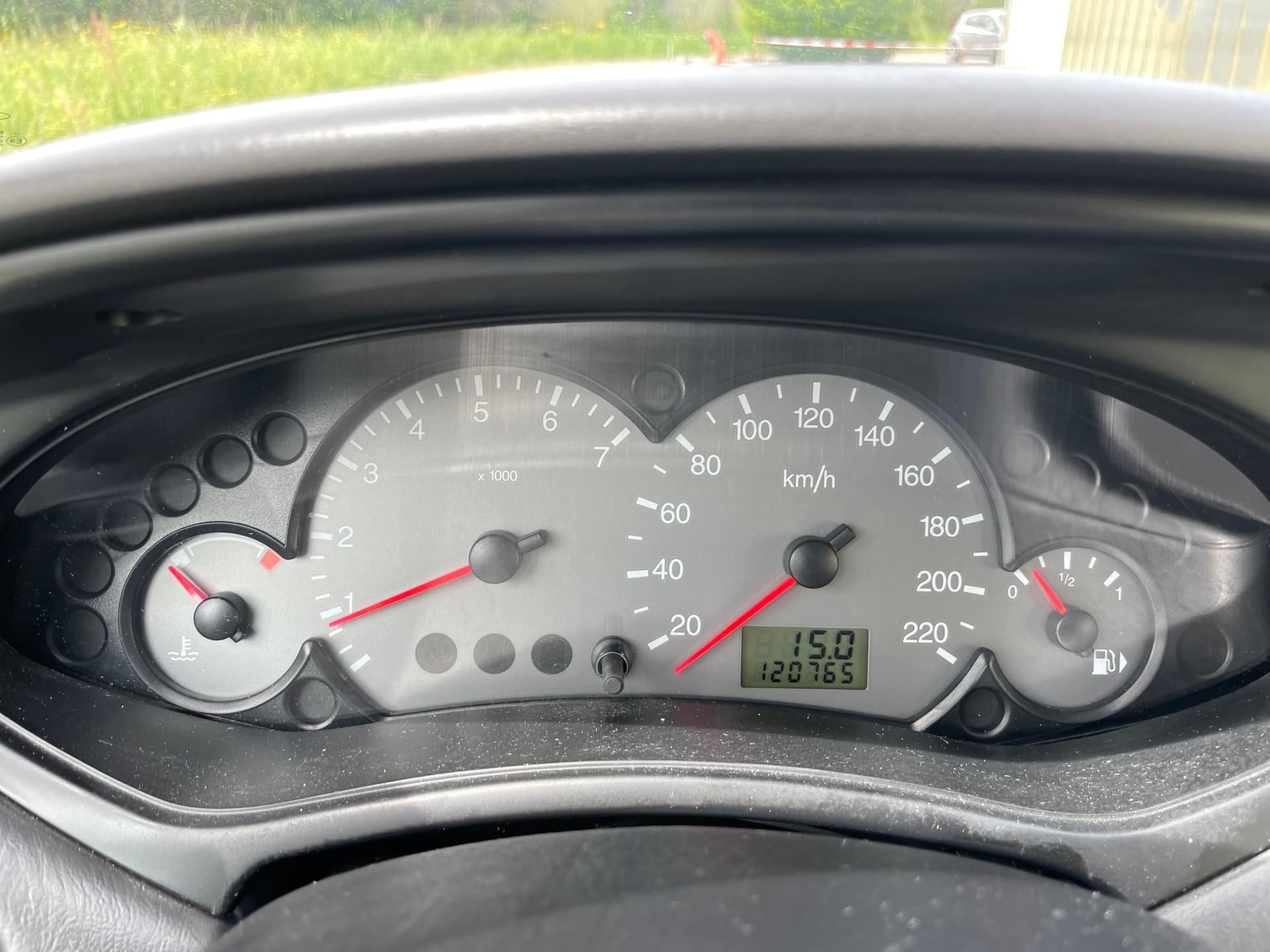 FORD Focus 2.0i 16V Carving-image-11
