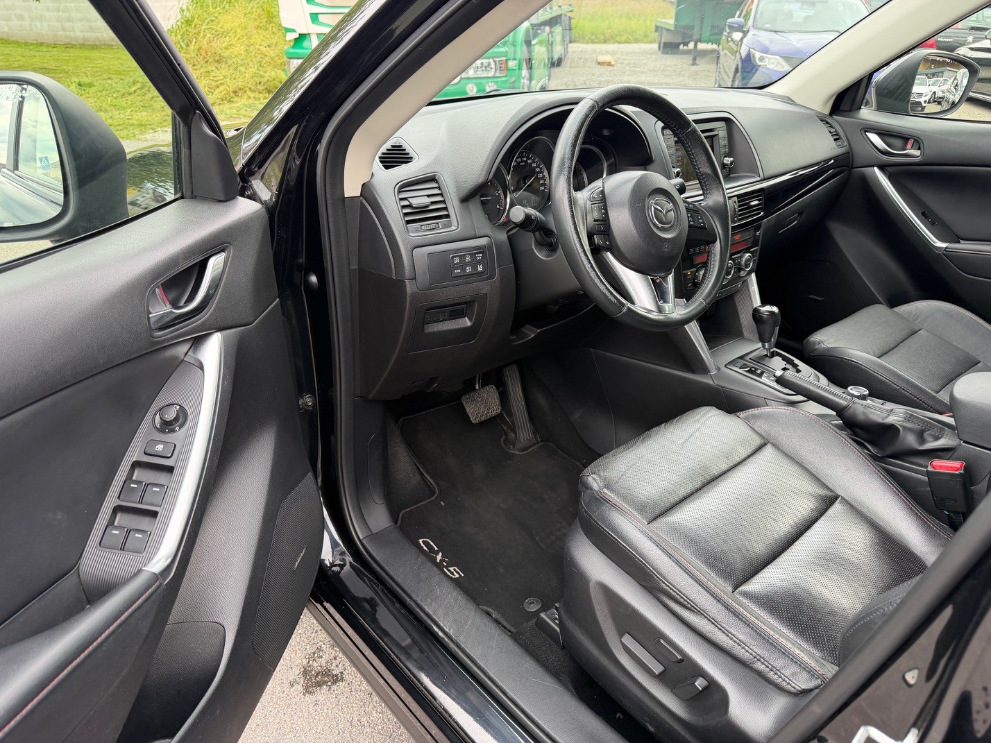 MAZDA CX-5 2.2 D HP Revolution AWD Automatic-image-9