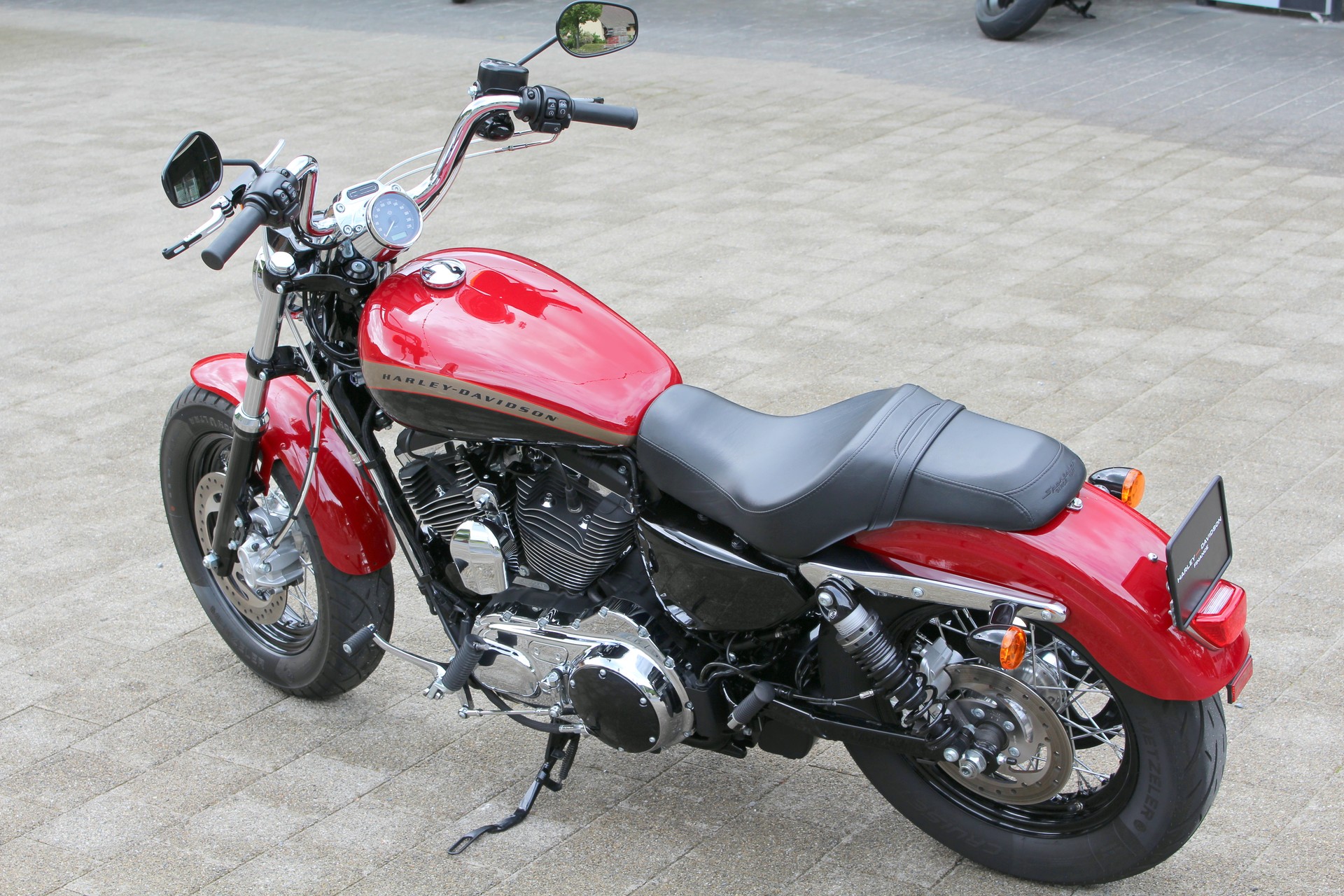 HARLEY-DAVIDSON XL 1200 C Sportster Custom ABS-showroom-element-3
