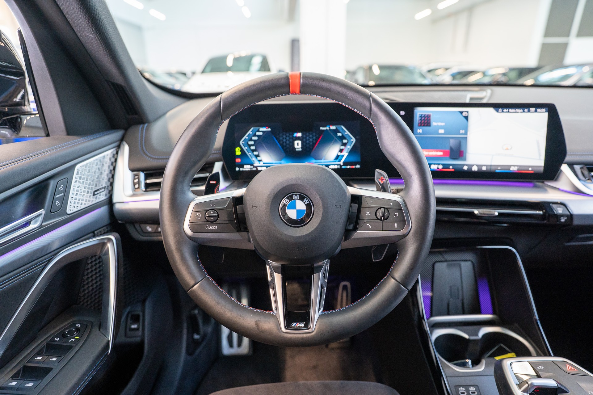 BMW X1 M35i M Sport Pro / 360°Kamera / HeadUp / Harman/Kardon-image-17