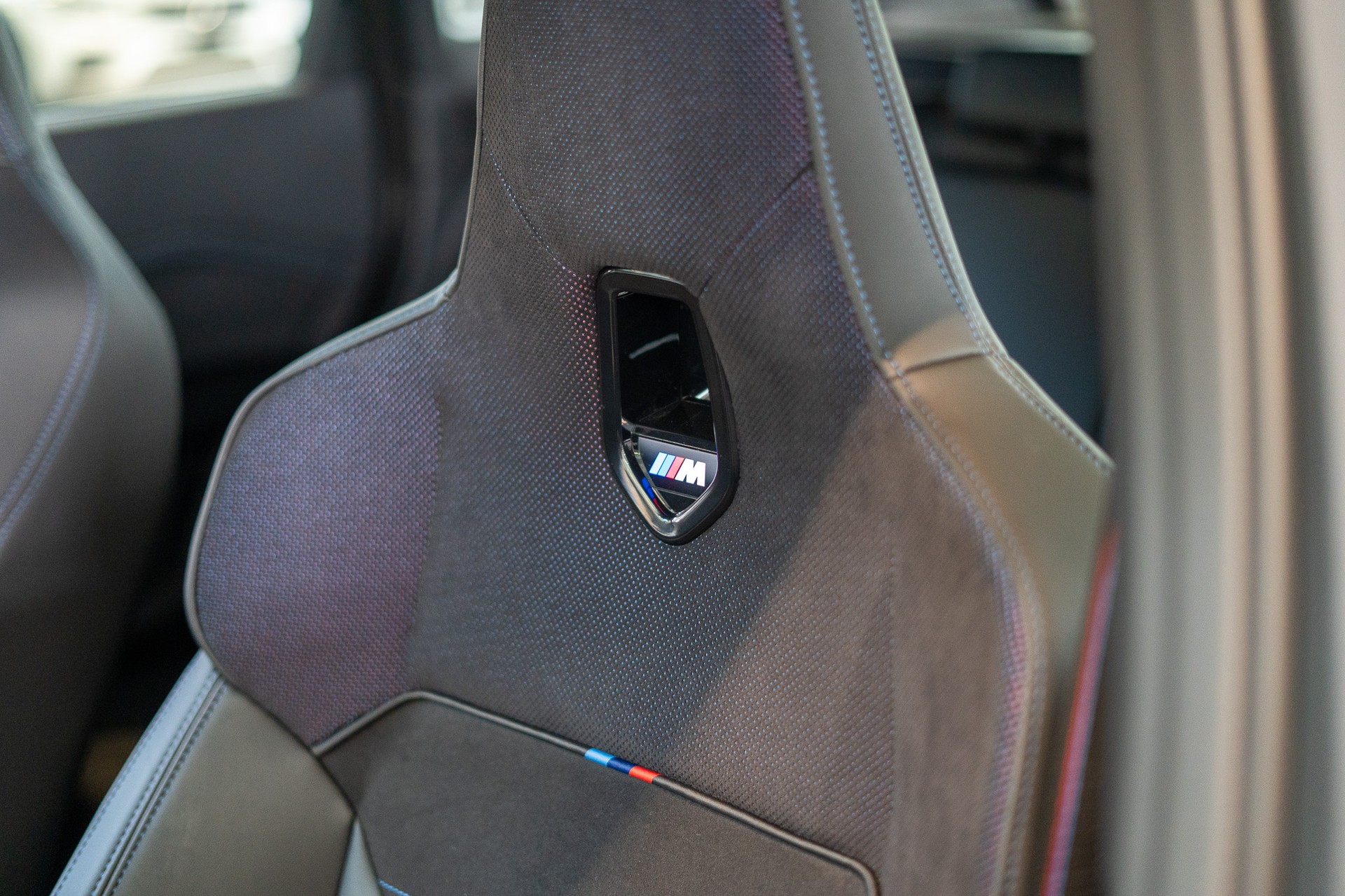 BMW X1 M35i M Sport Pro / 360°Kamera / HeadUp / Harman/Kardon-image-9