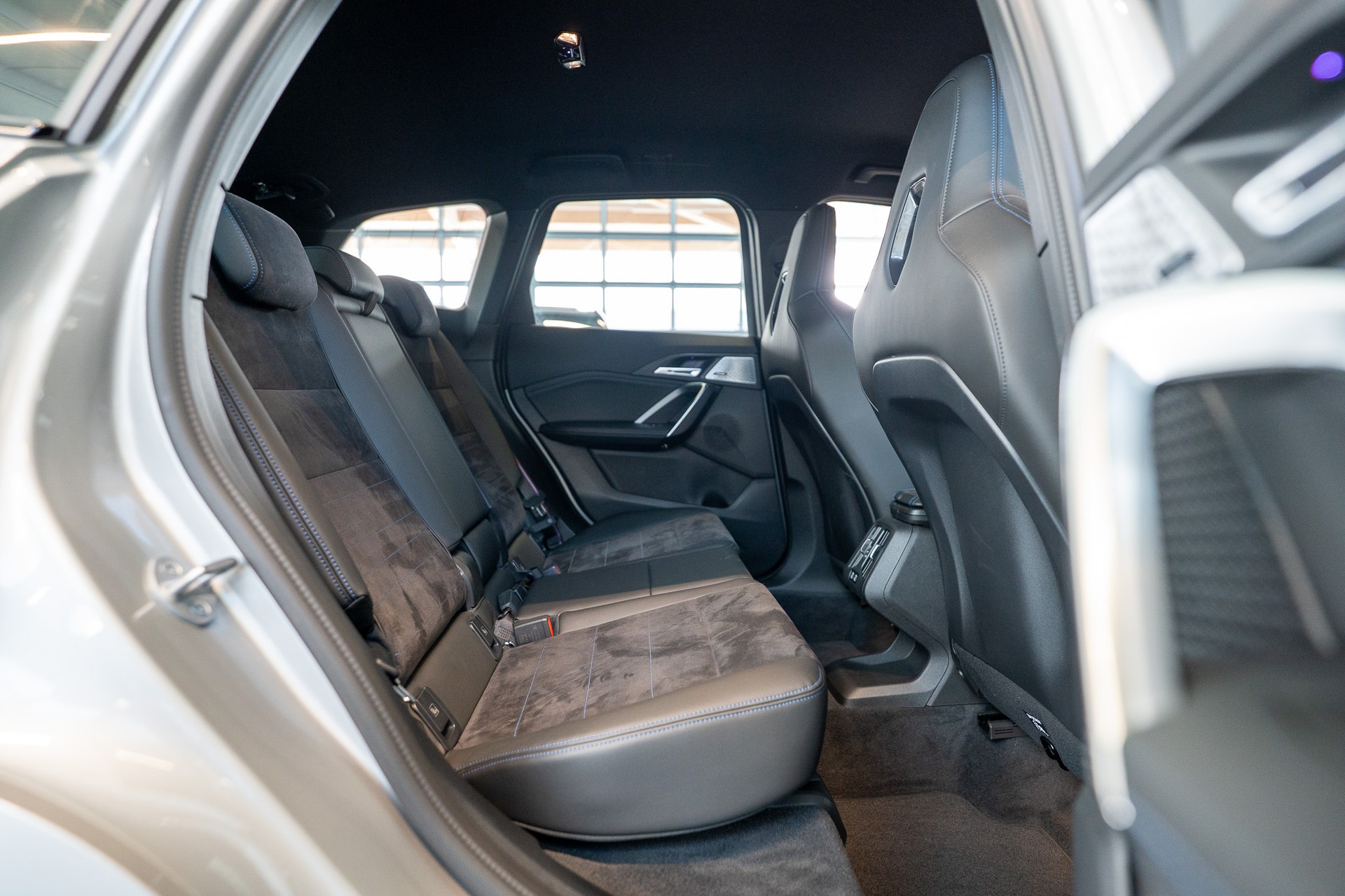BMW X1 M35i M Sport Pro / 360°Kamera / HeadUp / Harman/Kardon-image-13