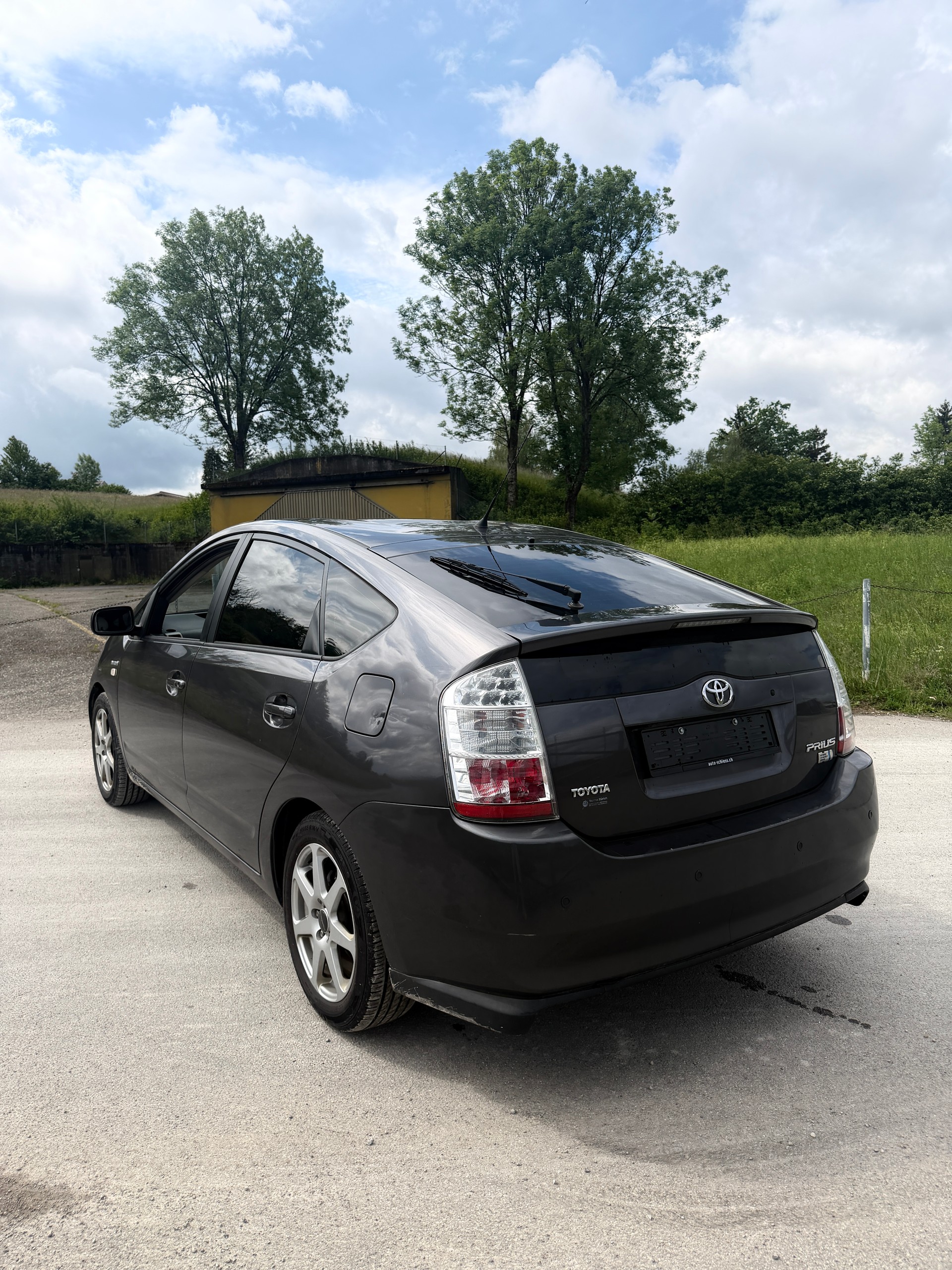 TOYOTA Prius 1.5 16V Hybrid-image-4