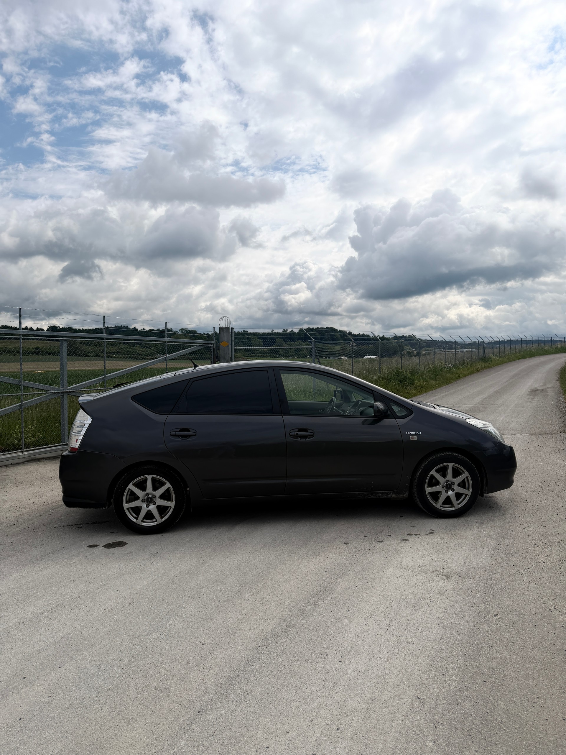 TOYOTA Prius 1.5 16V Hybrid-image-7