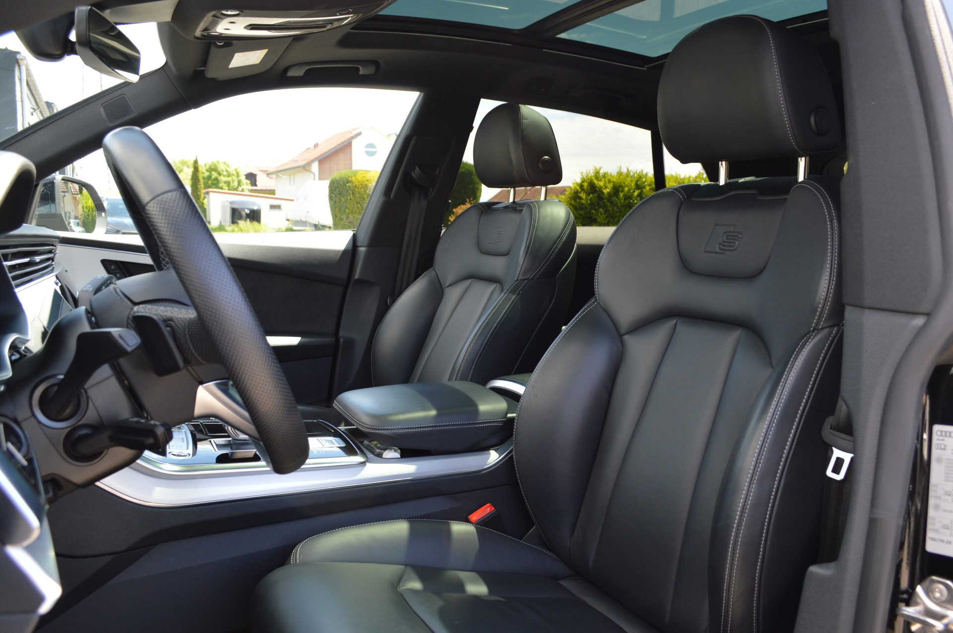 AUDI Q8 50 TDI Black Edition quattro tiptronic-image-10