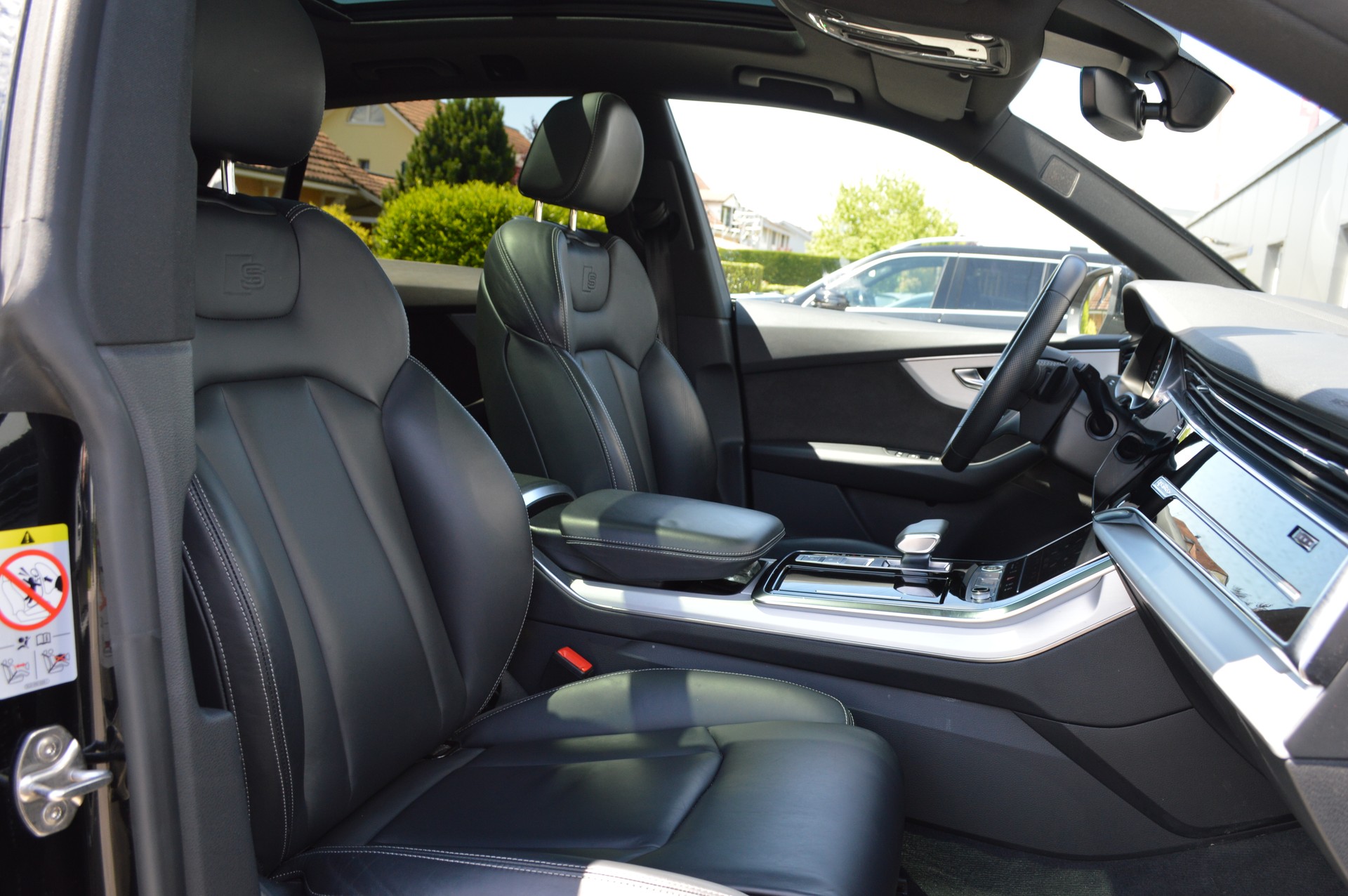 AUDI Q8 50 TDI Black Edition quattro tiptronic-image-13