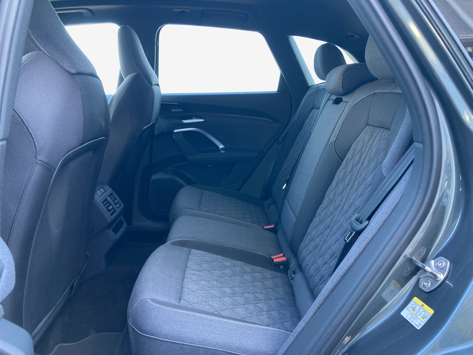 AUDI Q5 TDI quattro 150 kW S-tronic-image-11