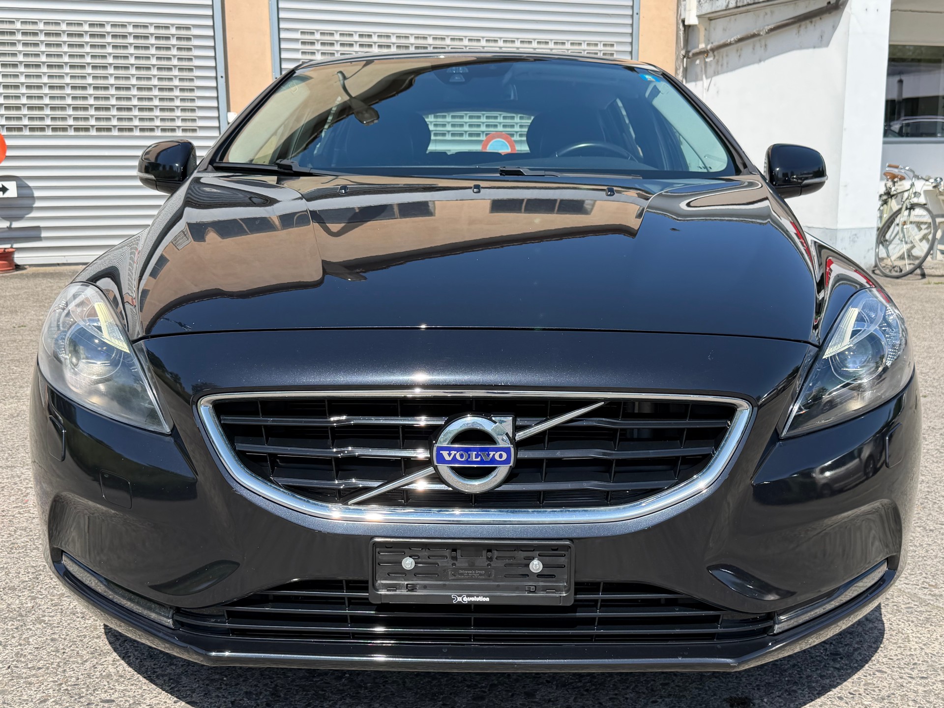 VOLVO V40 D3 Momentum Geartronic-image-7