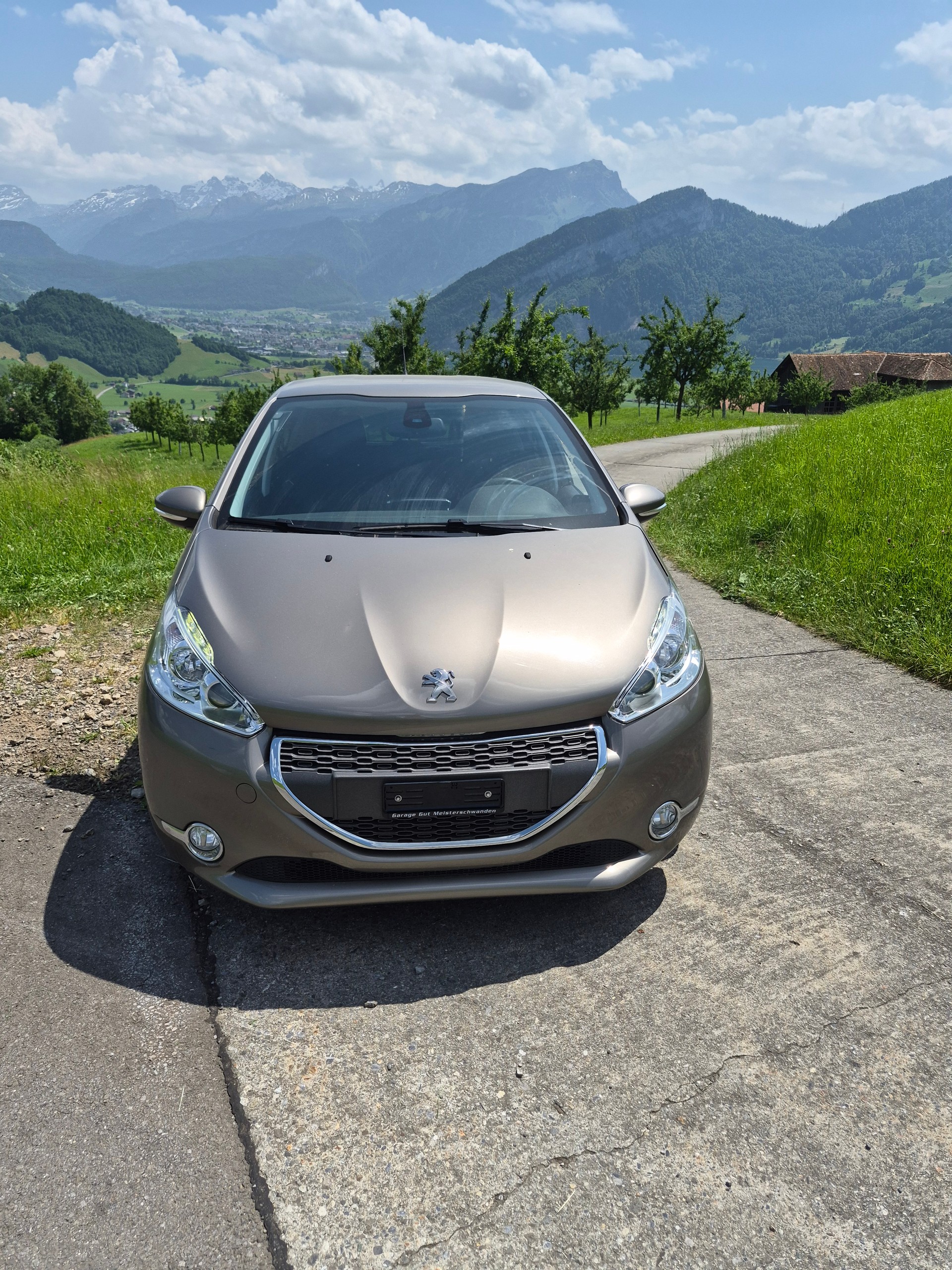 PEUGEOT 208 1.6 VTI Intuitive-image-0