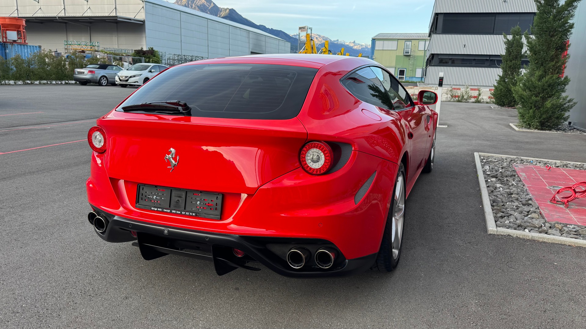 FERRARI FF-image-6