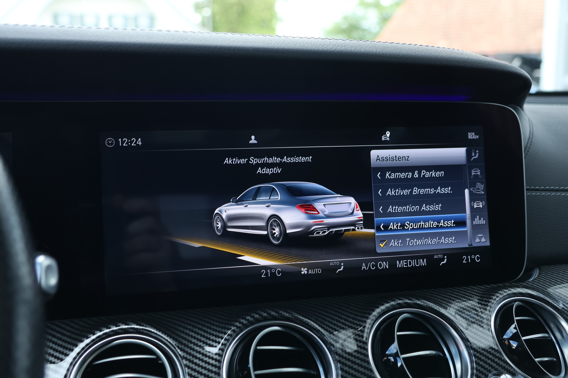 MERCEDES-BENZ E 220 d AMG Line 9G-Tronic (CH)-image-24