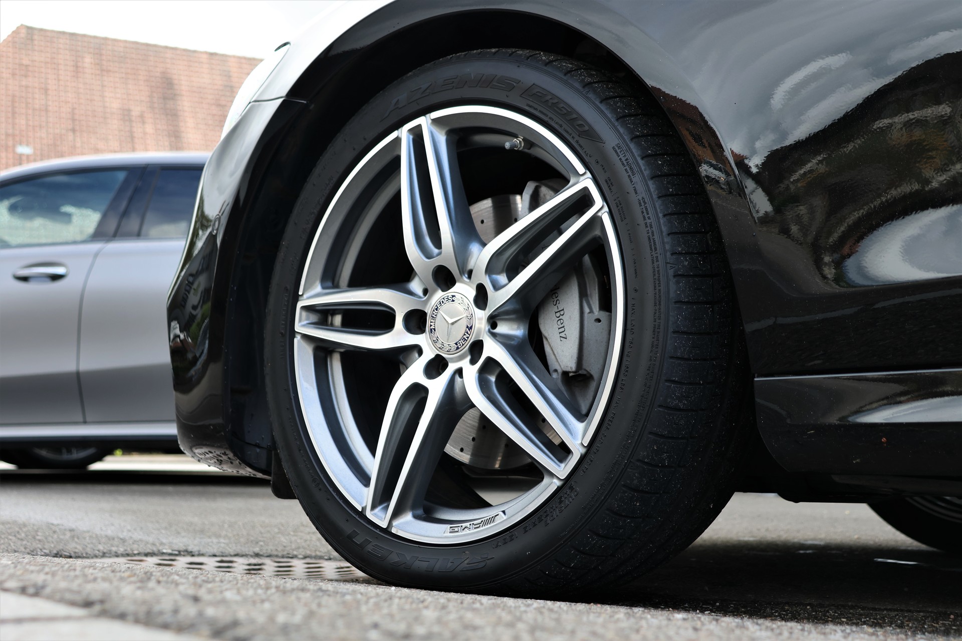 MERCEDES-BENZ E 220 d AMG Line 9G-Tronic (CH)-image-7