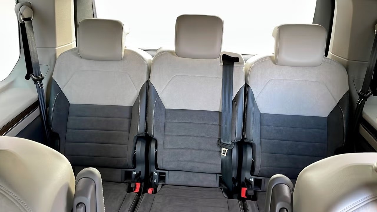 VW Multivan 1.5 eHybrid Style 4Motion DSG 7 Sitzer-image-12