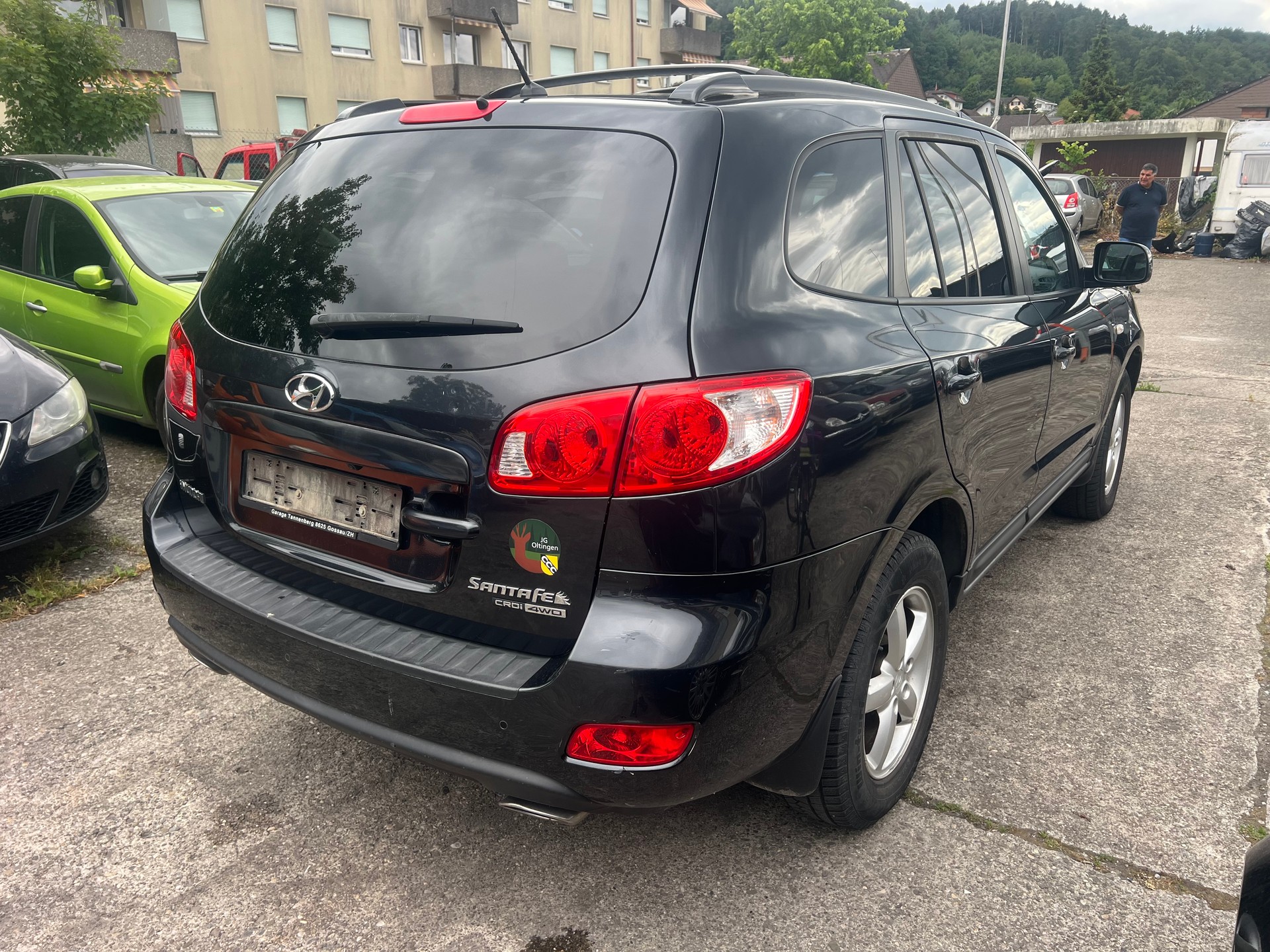 HYUNDAI Santa Fe 2.2 CRDi Premium 4WD Automatic-image-5