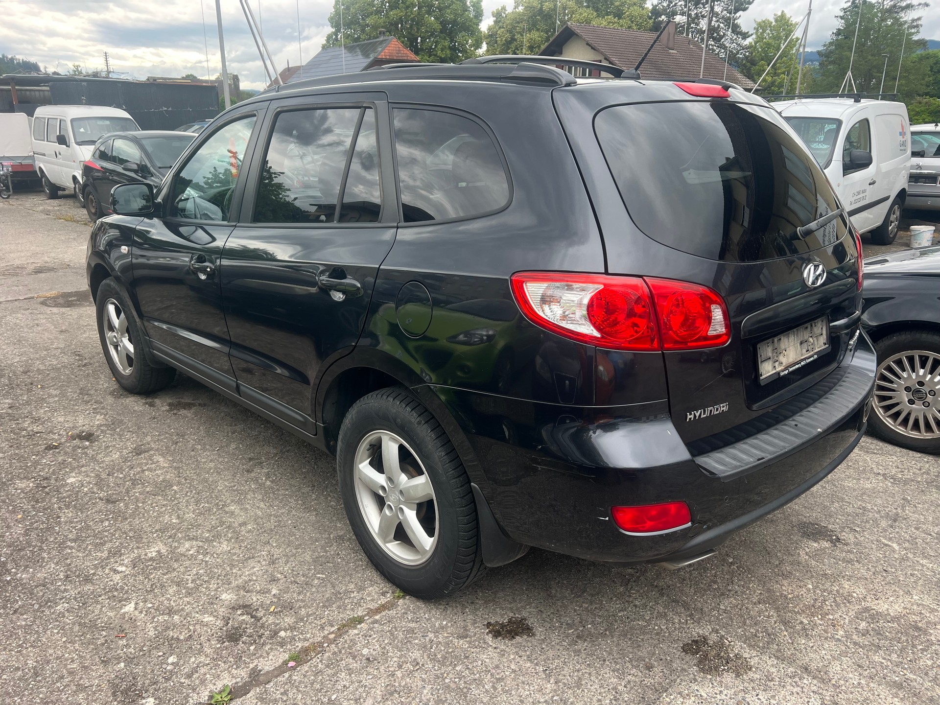 HYUNDAI Santa Fe 2.2 CRDi Premium 4WD Automatic-image-4