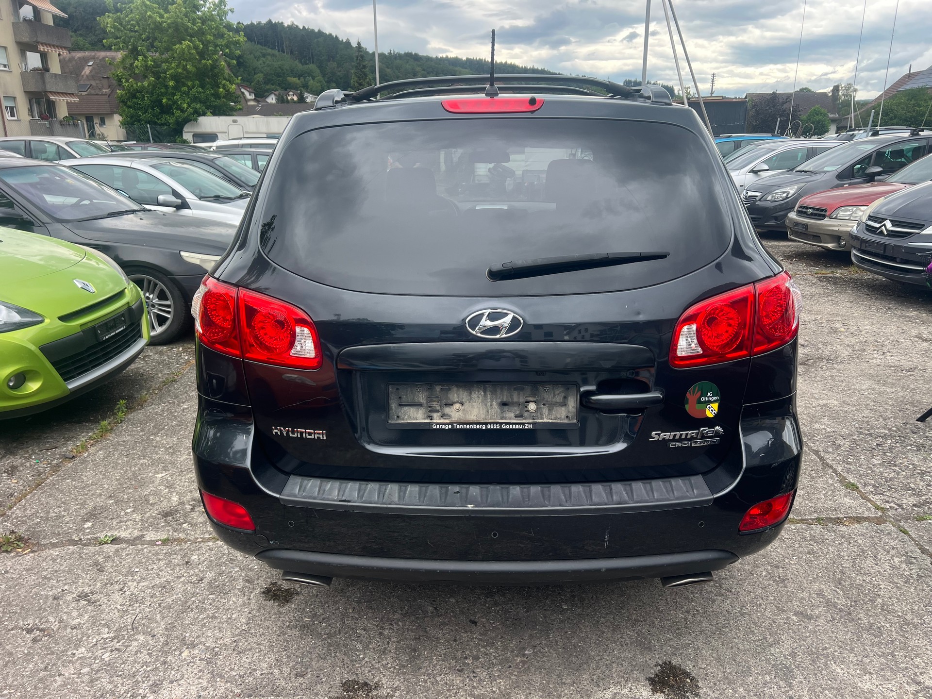 HYUNDAI Santa Fe 2.2 CRDi Premium 4WD Automatic-image-3