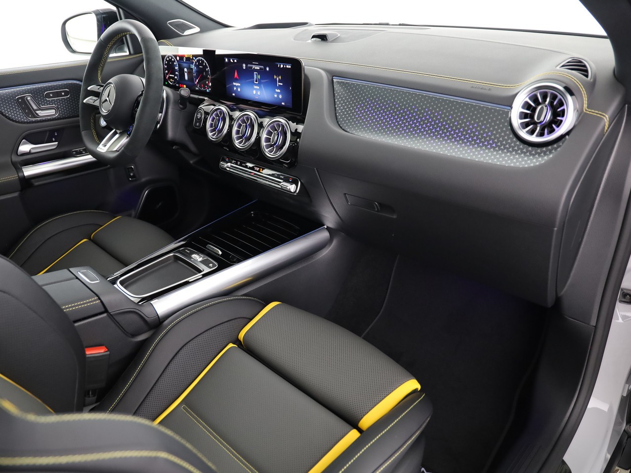 MERCEDES-BENZ GLA AMG 45 S 4Matic+ 8G-DCT-image-8