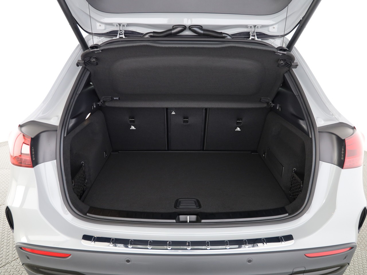 MERCEDES-BENZ GLA AMG 45 S 4Matic+ 8G-DCT-image-22