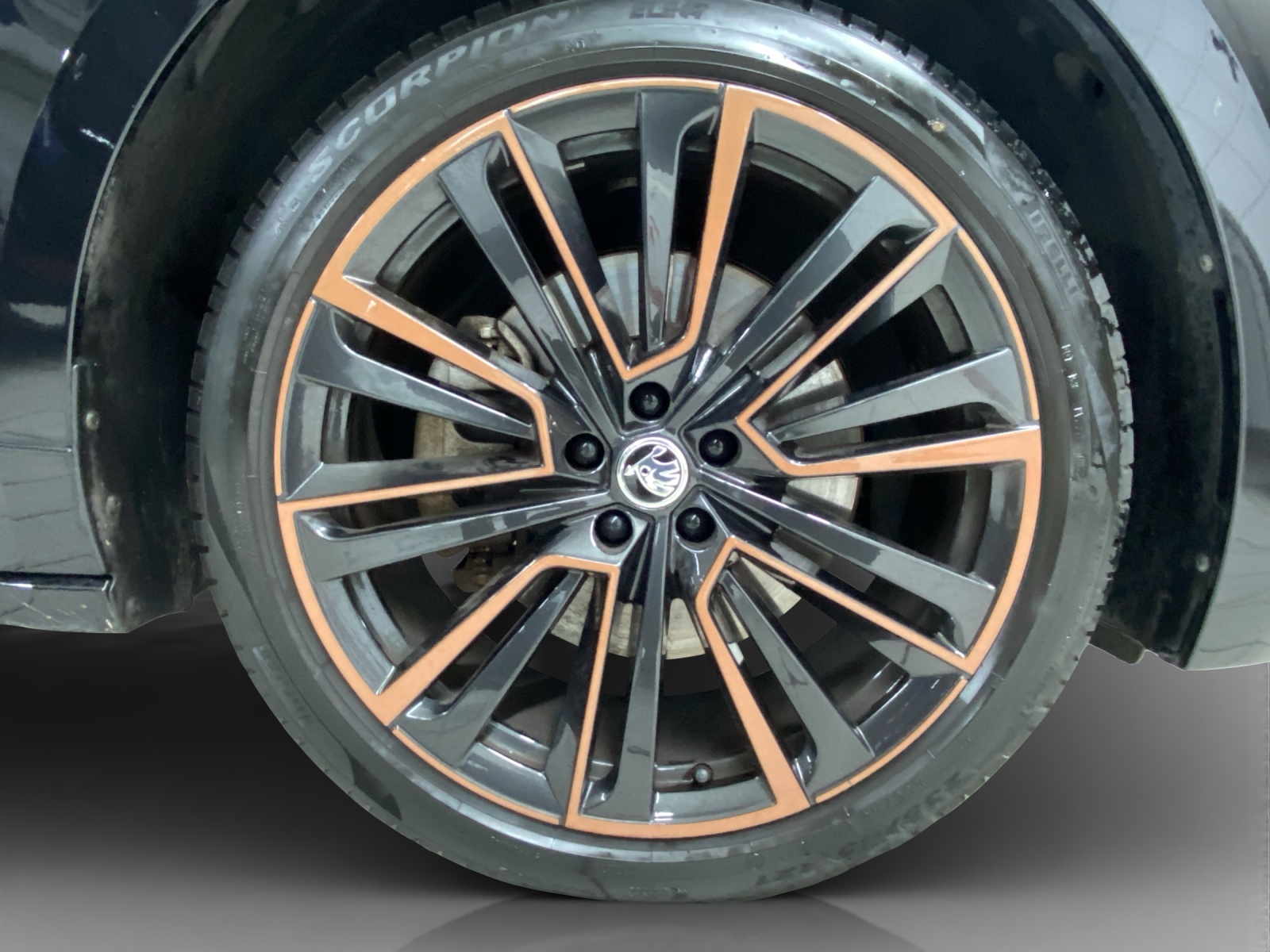 SKODA Enyaq iV 80x Founders Edition-image-15