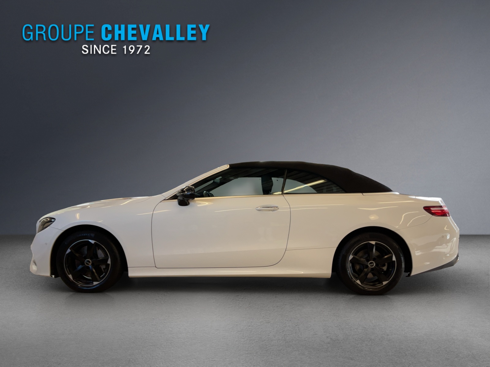 MERCEDES-BENZ E 200 AMG Line4 Matic-showroom-element-2