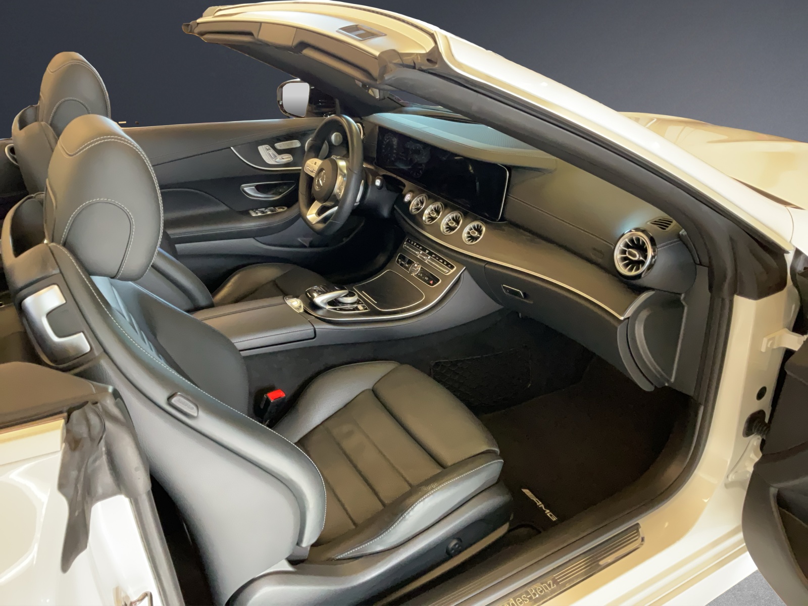 MERCEDES-BENZ E 200 AMG Line4 Matic-image-9