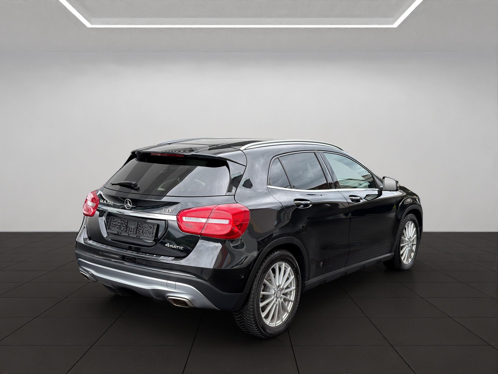 MERCEDES-BENZ GLA 200 CDI Swiss Star Edition 4Matic 7G-DCT-image-1