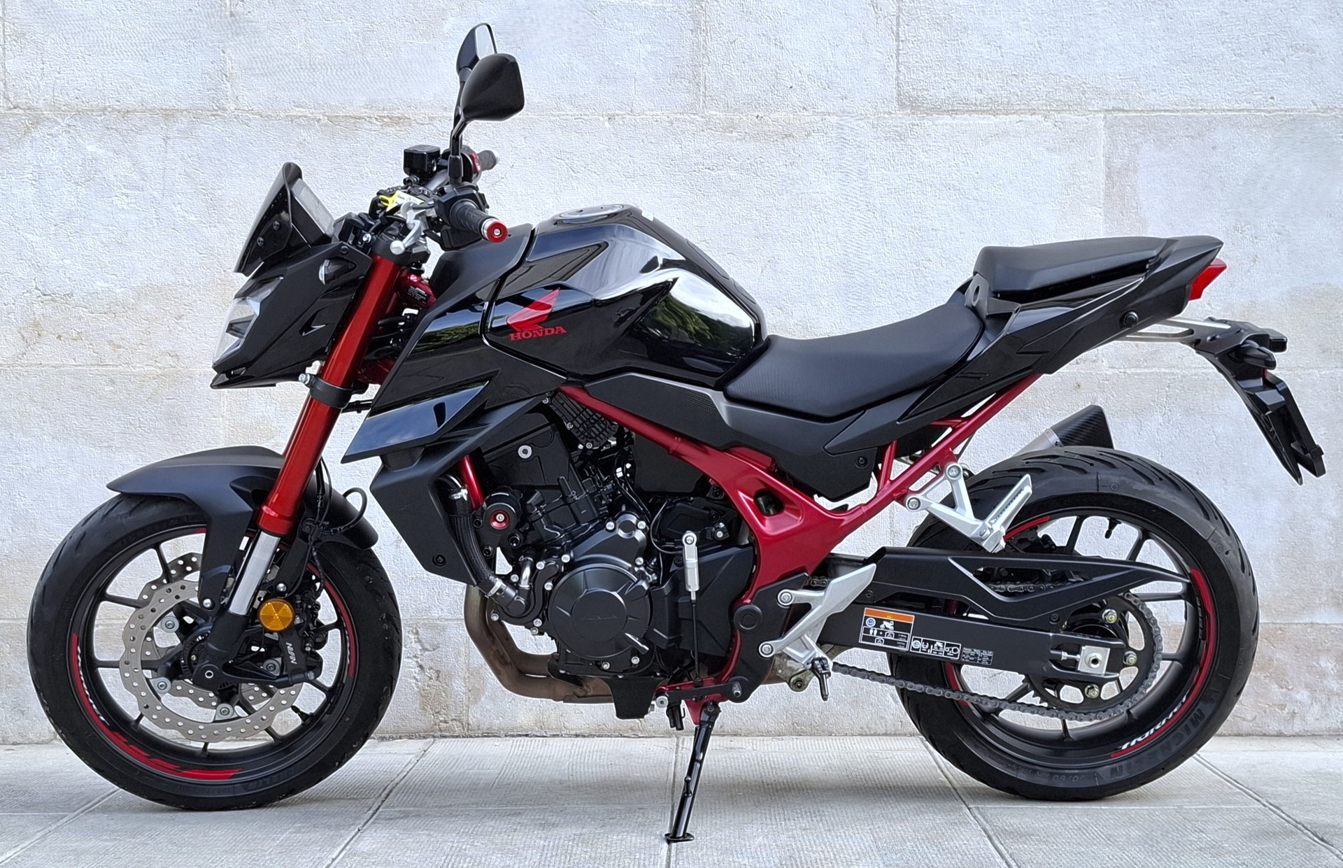 HONDA CB 750 Hornet (35kW)-showroom-element-2