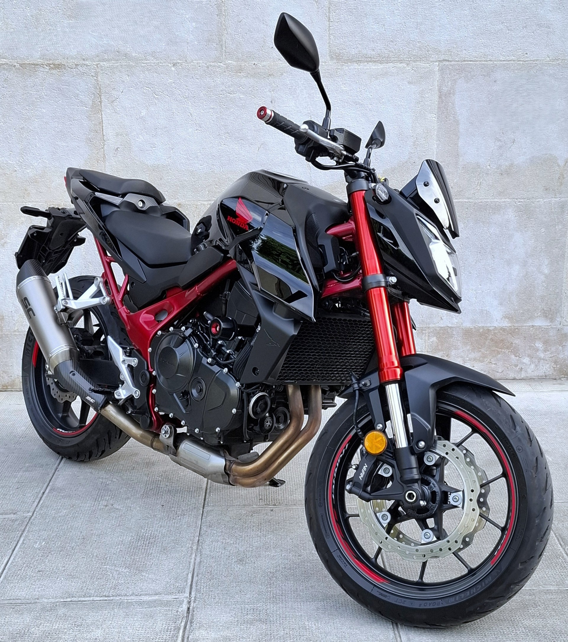 HONDA CB 750 Hornet (35kW)-showroom-element-1