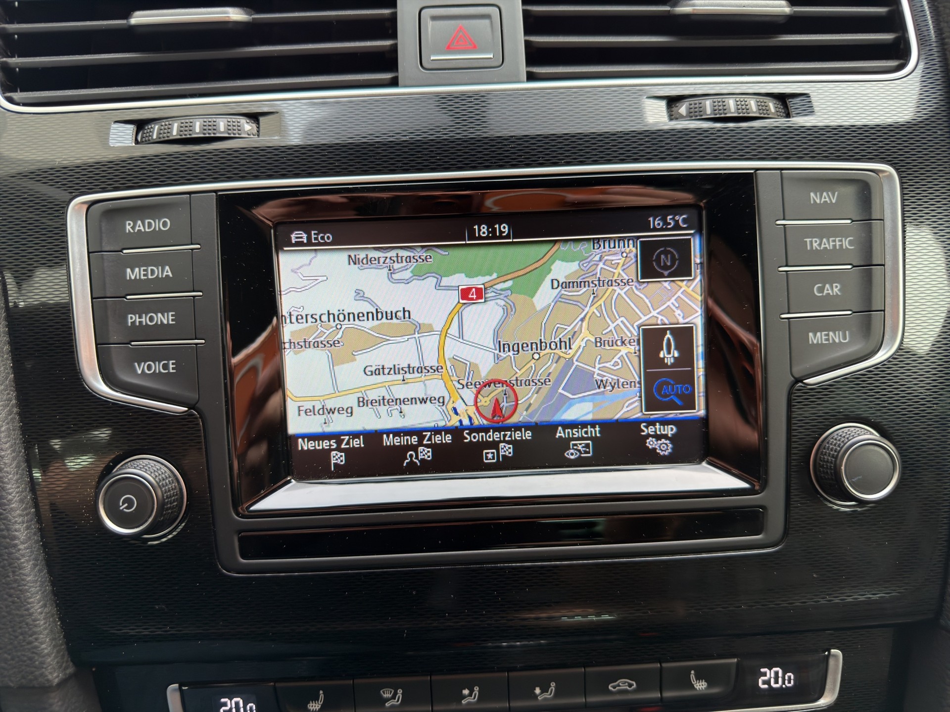 VW Golf 2.0 TSI GTI DSG-image-15