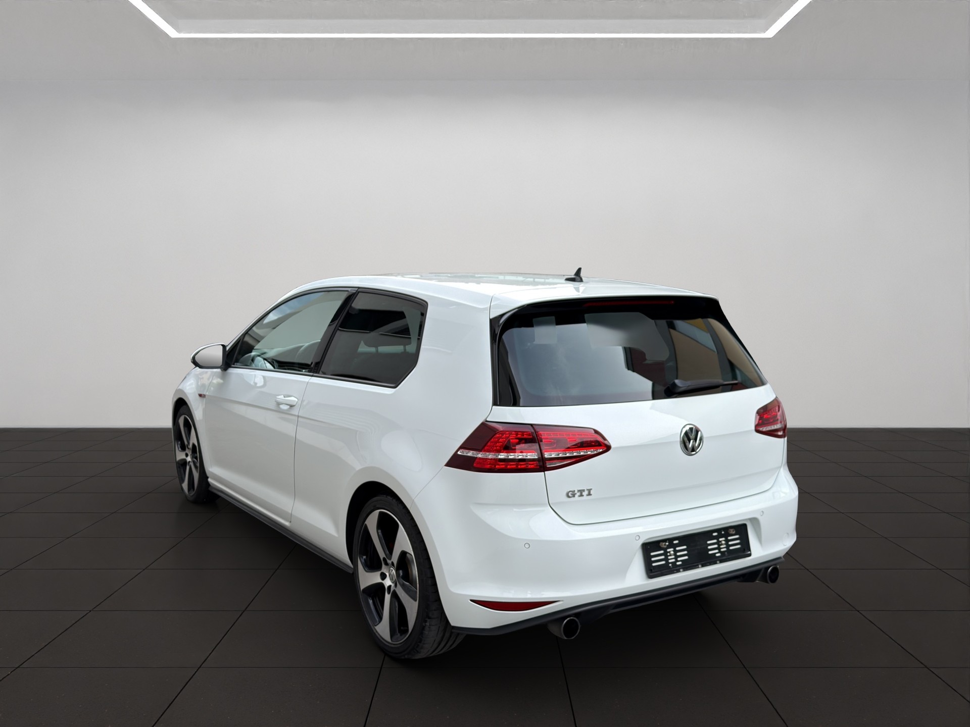 VW Golf 2.0 TSI GTI DSG-image-3