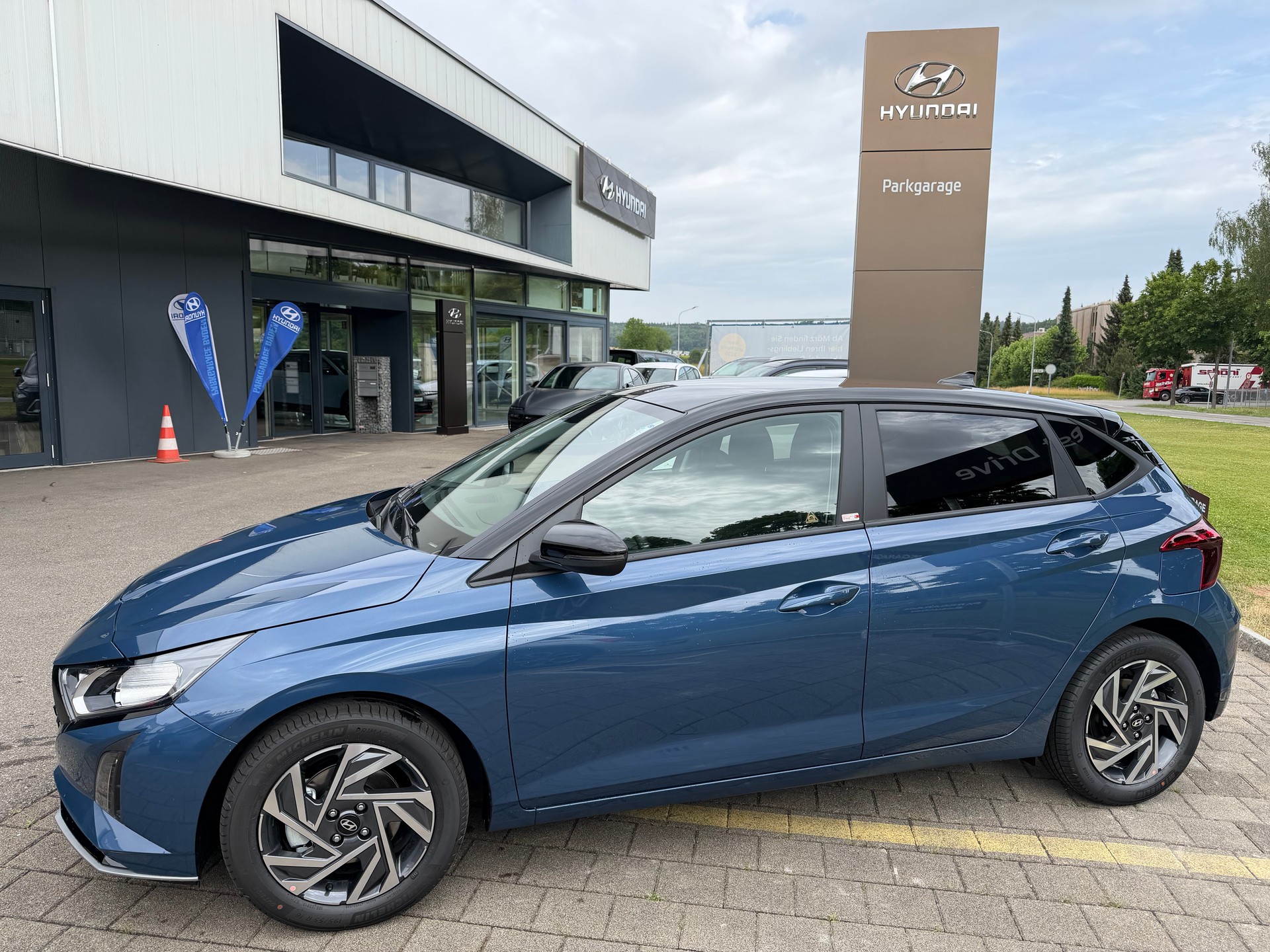 HYUNDAI i20 1.0 T-GDi Amplia DCT-image-1