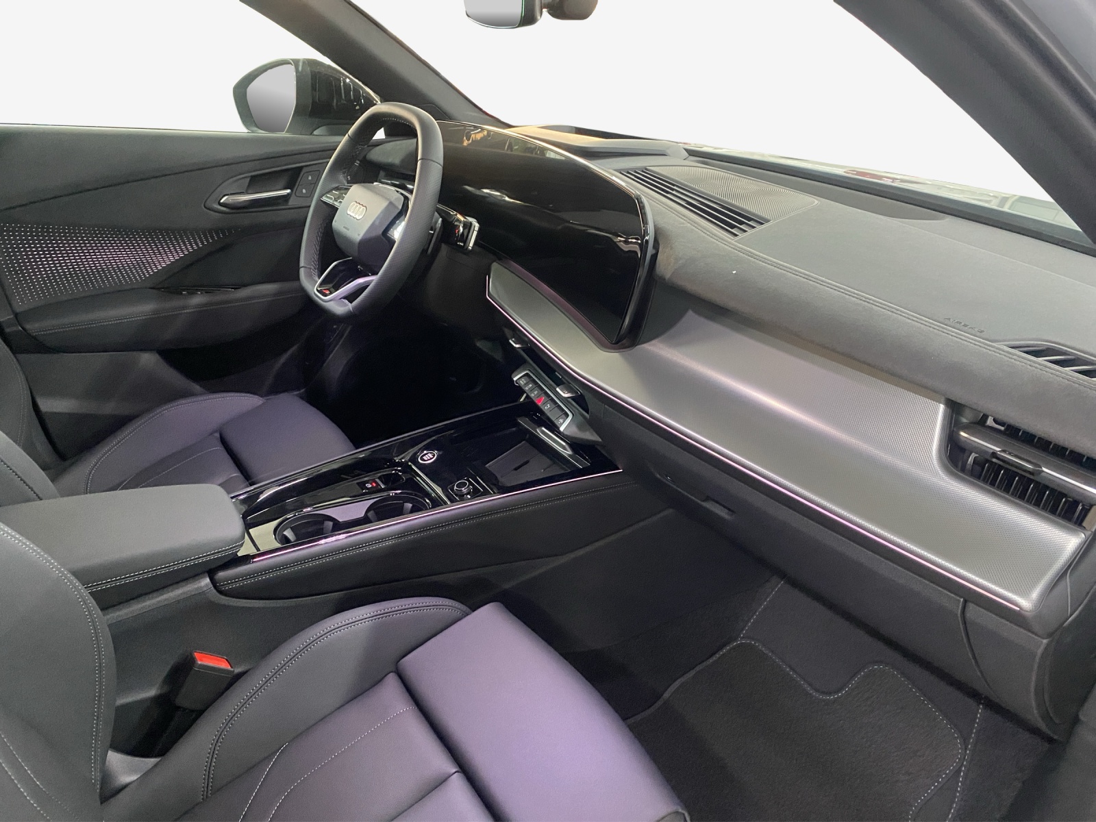 AUDI Q3 Sportback TFSI quattro 195 kW S tronic-image-13