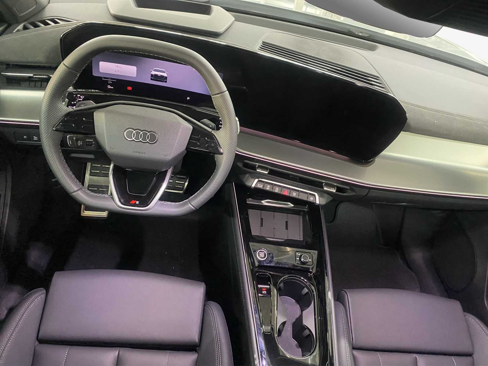 AUDI Q3 Sportback TFSI quattro 195 kW S tronic-image-8