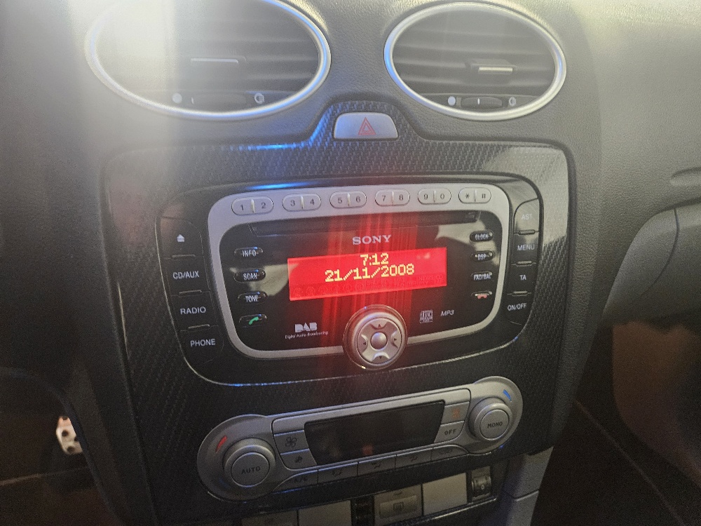 FORD Focus 2.5 Turbo ST-image-13