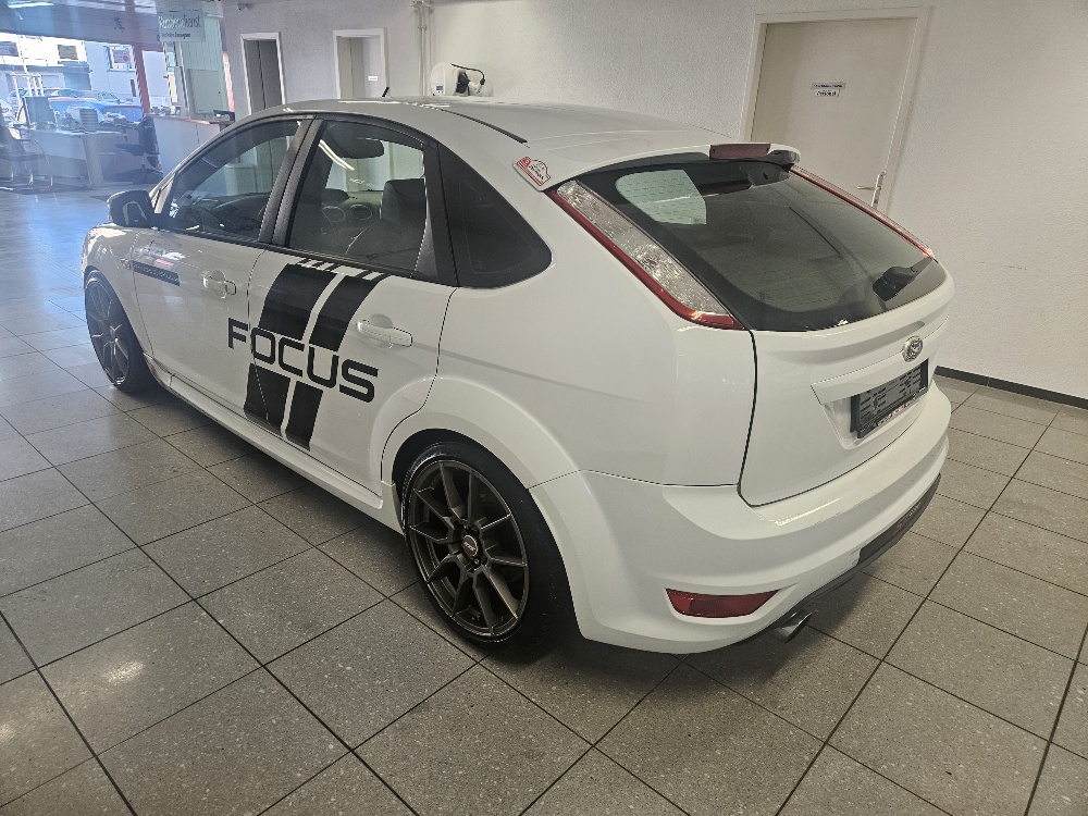 FORD Focus 2.5 Turbo ST-image-6