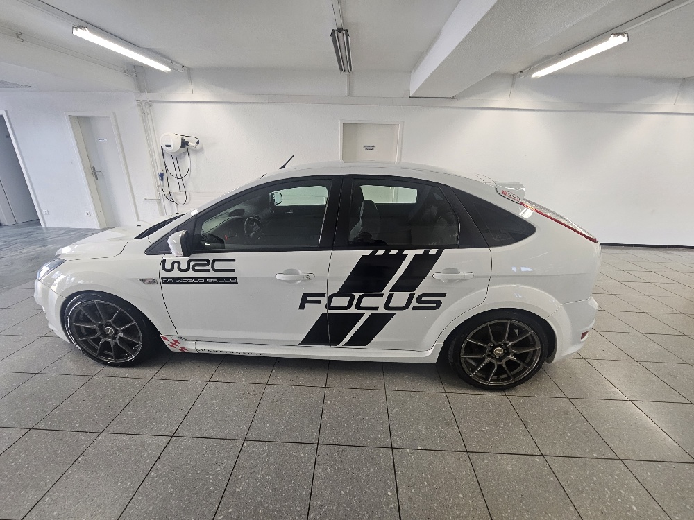 FORD Focus 2.5 Turbo ST-image-7
