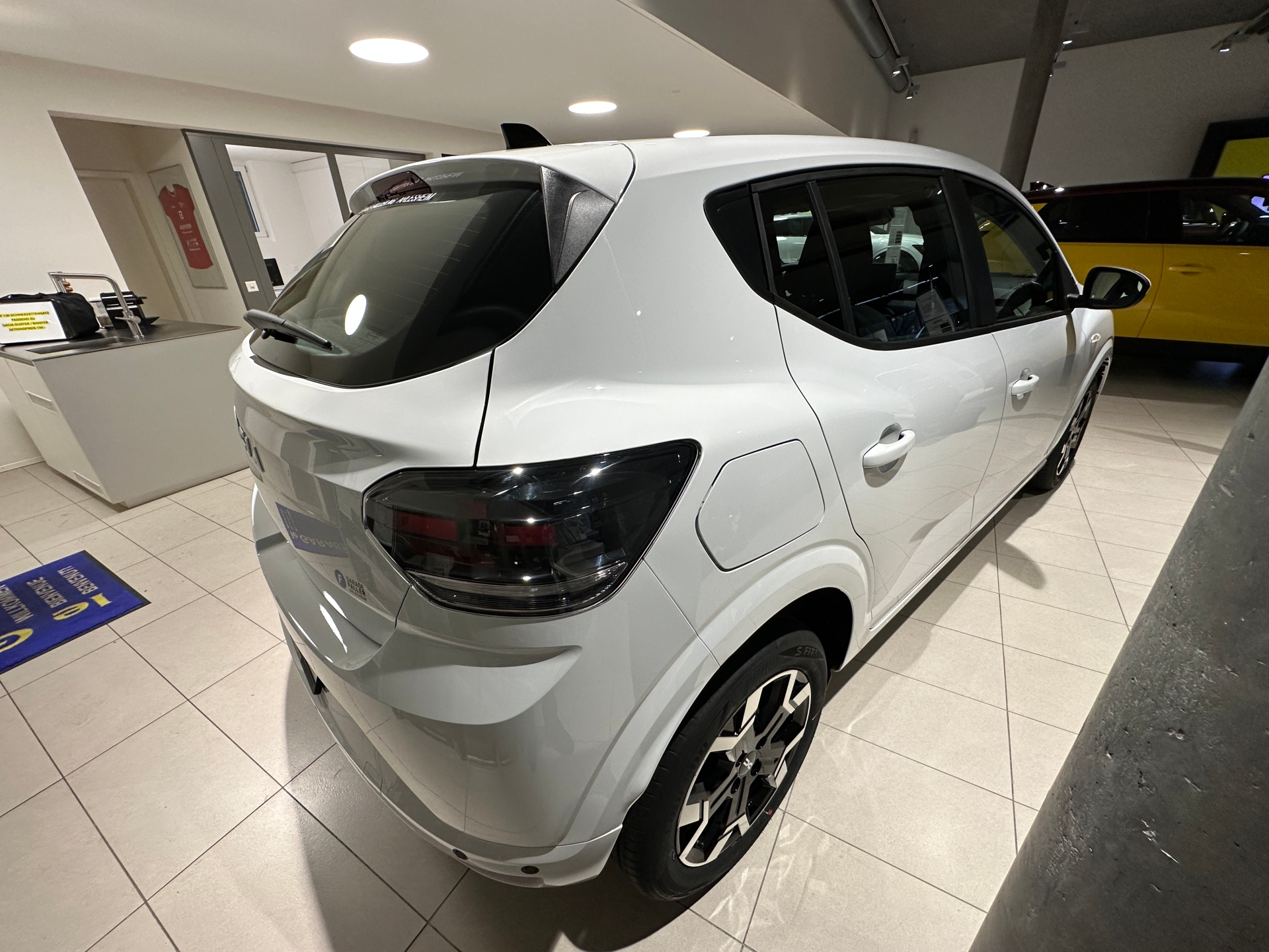 DACIA NEUER SANDERO-image-3