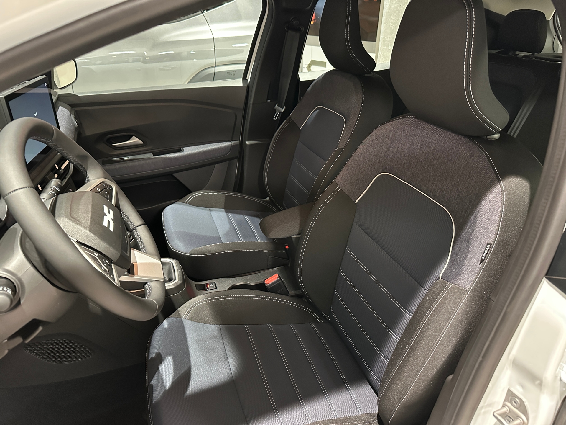 DACIA NEUER SANDERO-image-6