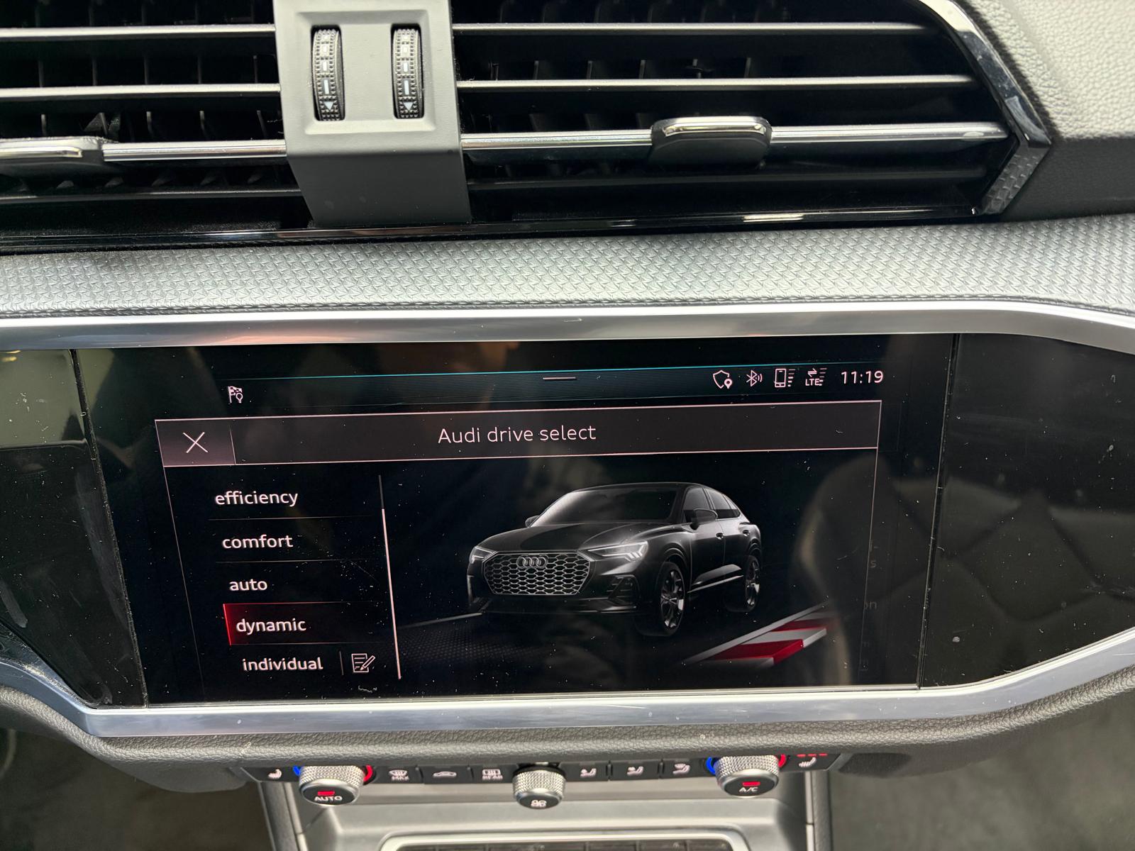 AUDI Q3 Sportback 35 TFSI S line Attraction S-tronic-image-23